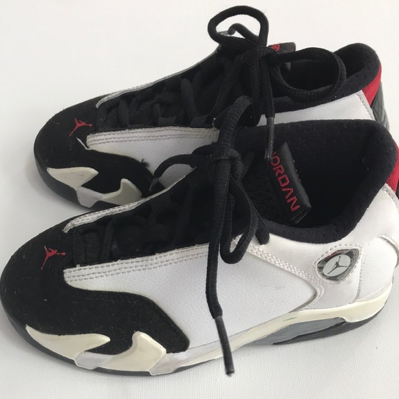 Kids Jordan Sneakers - Picture 3 of 5